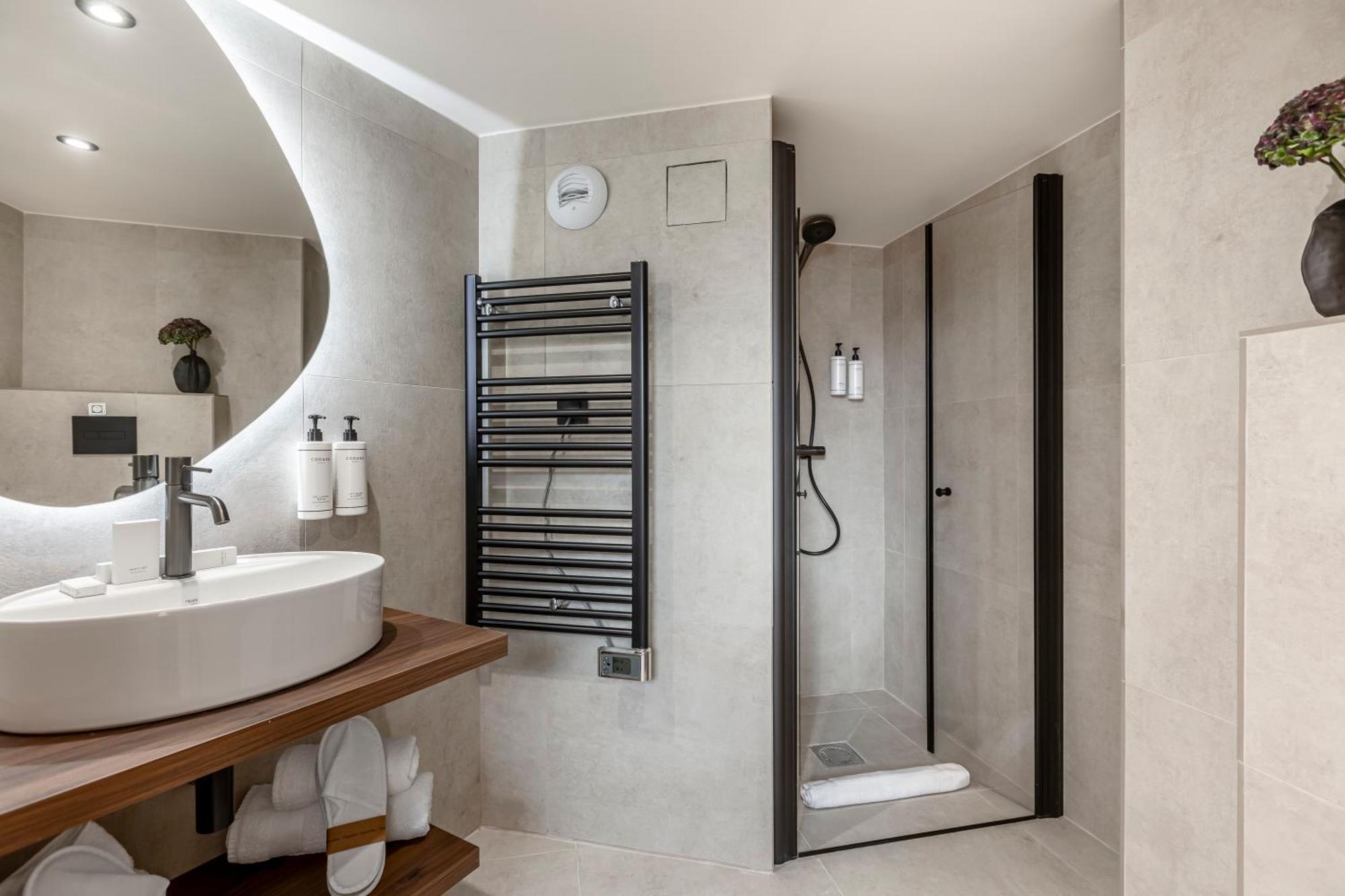 Le Madame By Sweett Hotel Paris Exterior foto